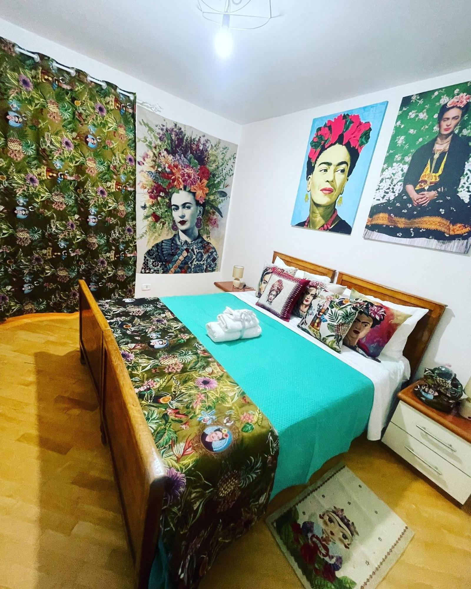 Plebiscito Charme Rooms Наполи Екстериор снимка