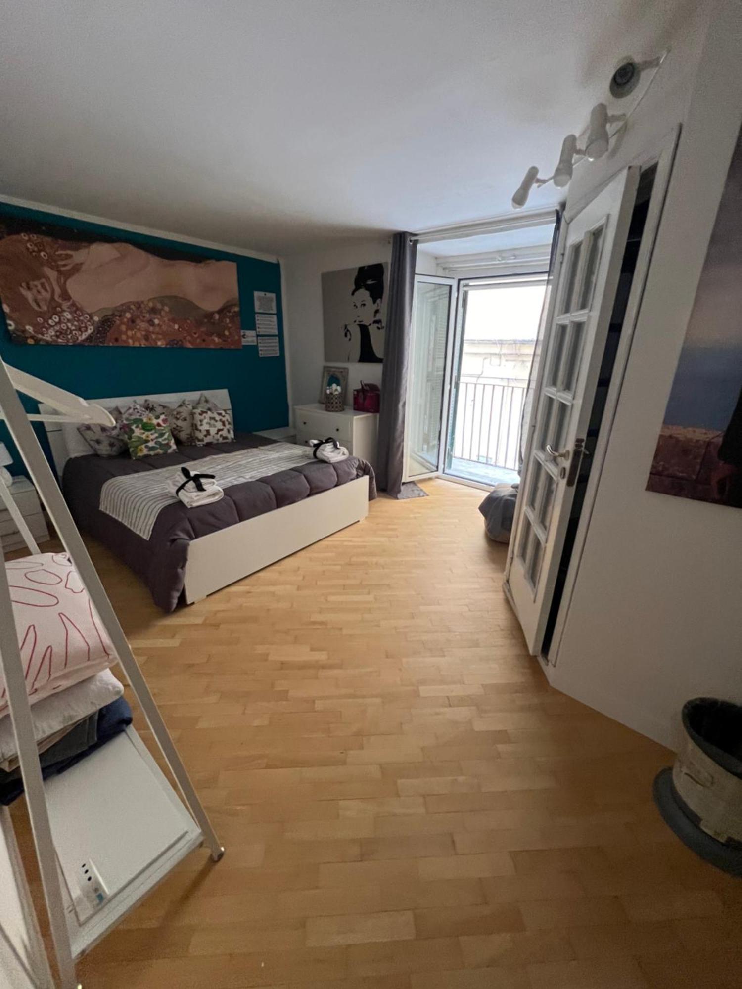 Plebiscito Charme Rooms Наполи Екстериор снимка