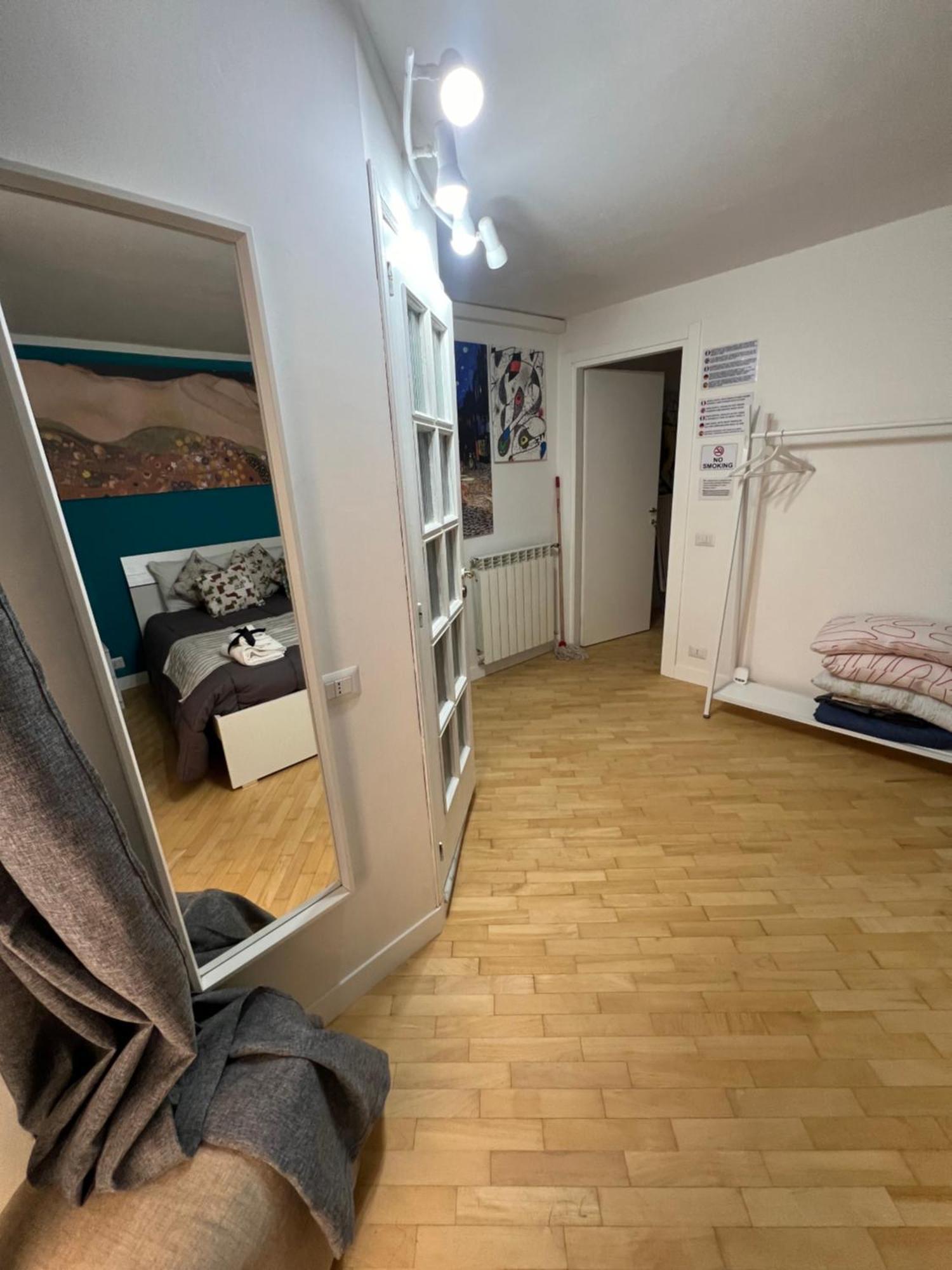Plebiscito Charme Rooms Наполи Екстериор снимка