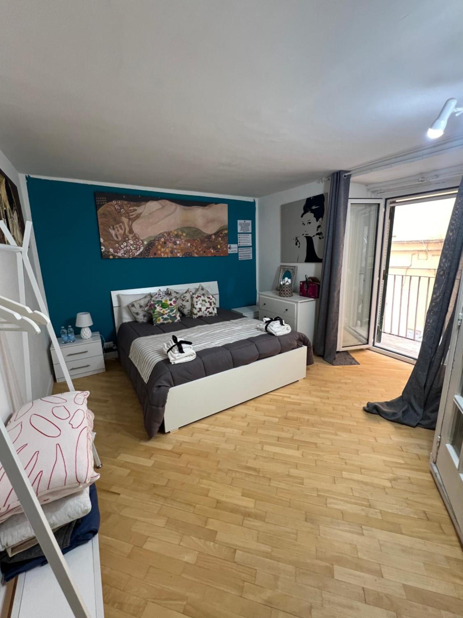 Plebiscito Charme Rooms Наполи Екстериор снимка