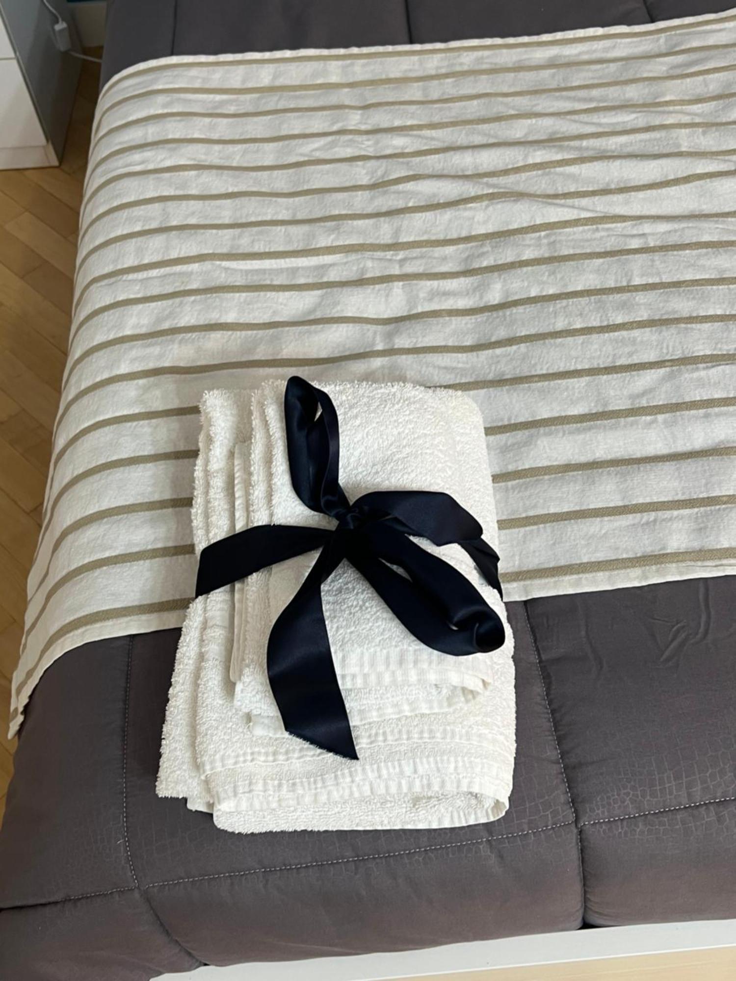 Plebiscito Charme Rooms Наполи Екстериор снимка