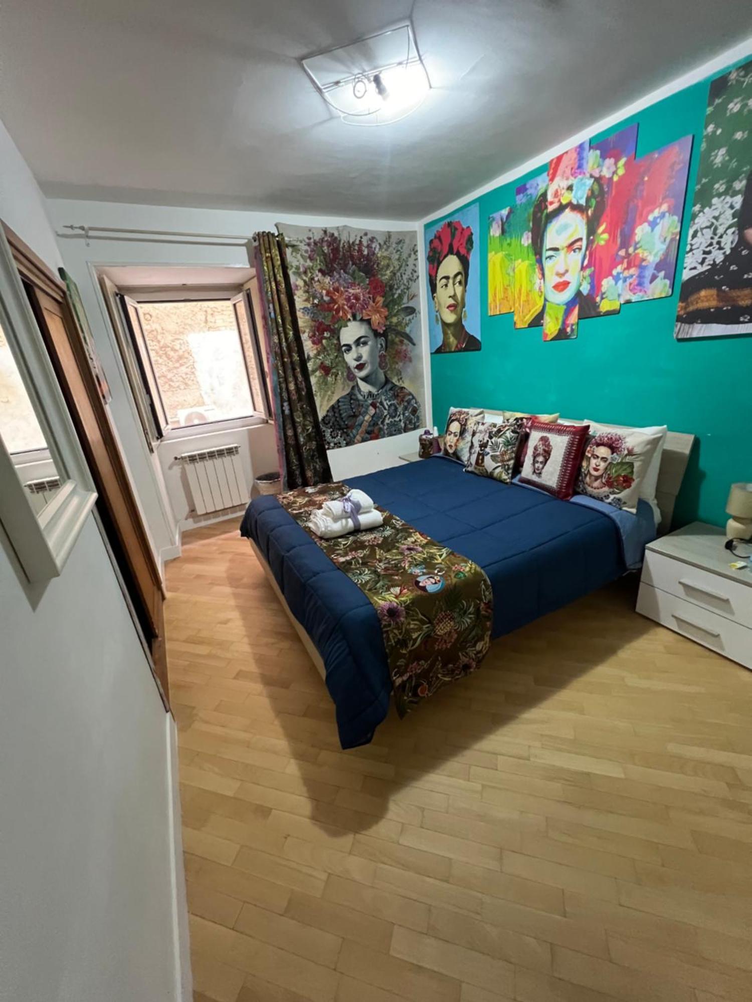 Plebiscito Charme Rooms Наполи Екстериор снимка
