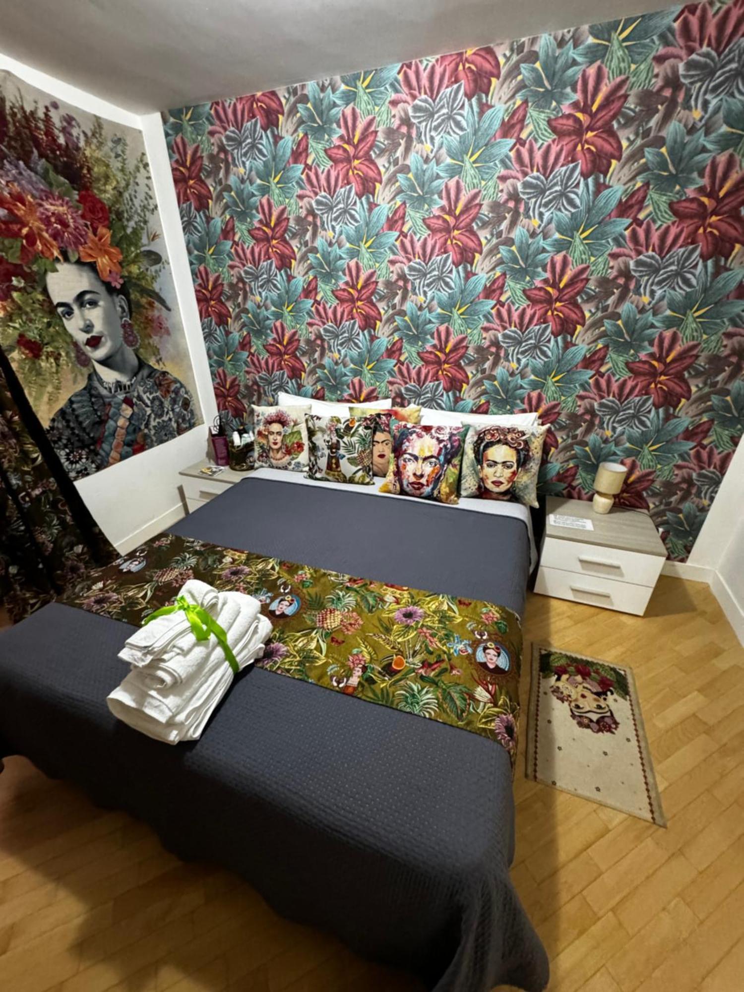 Plebiscito Charme Rooms Наполи Екстериор снимка