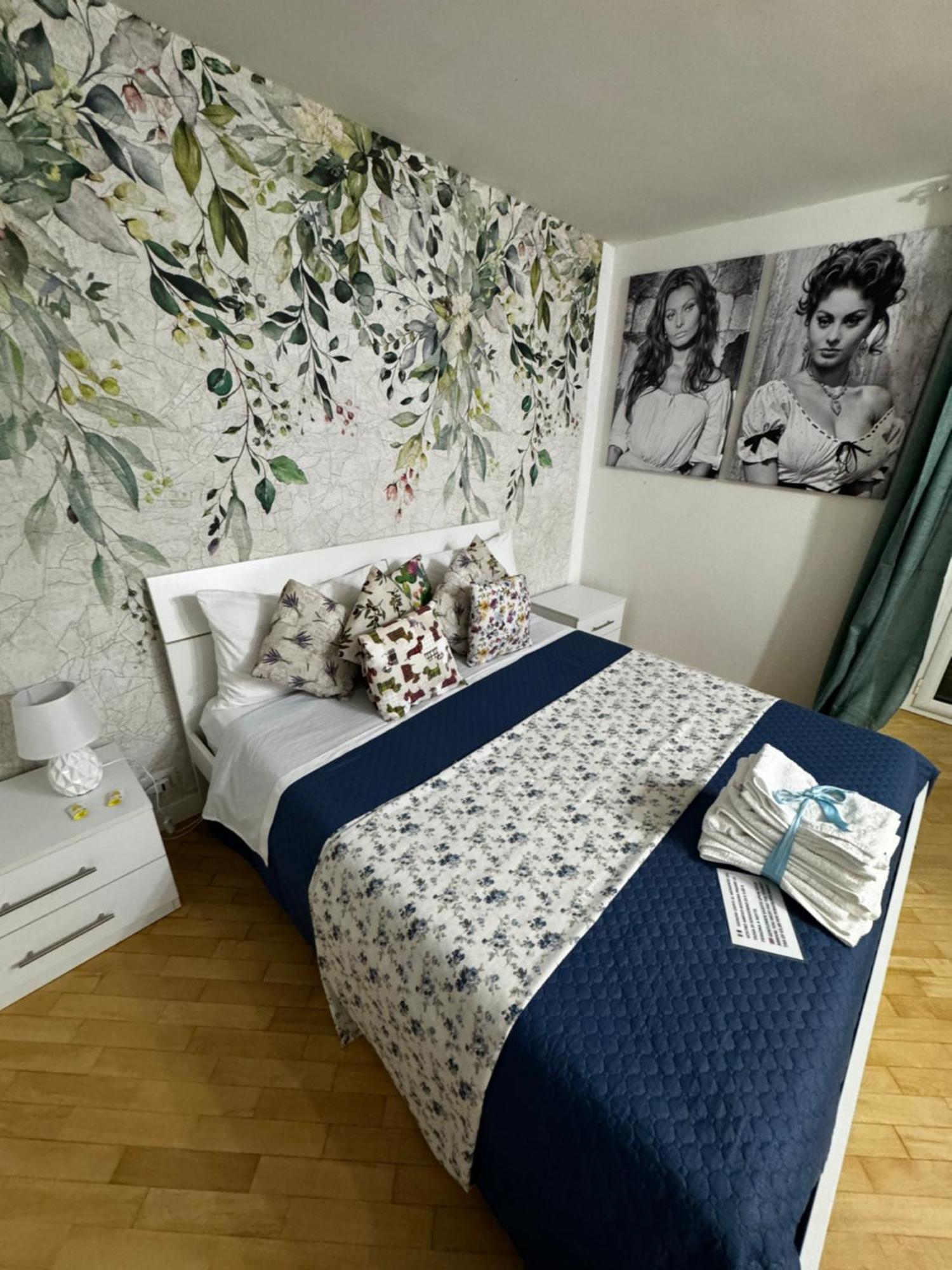 Plebiscito Charme Rooms Наполи Екстериор снимка